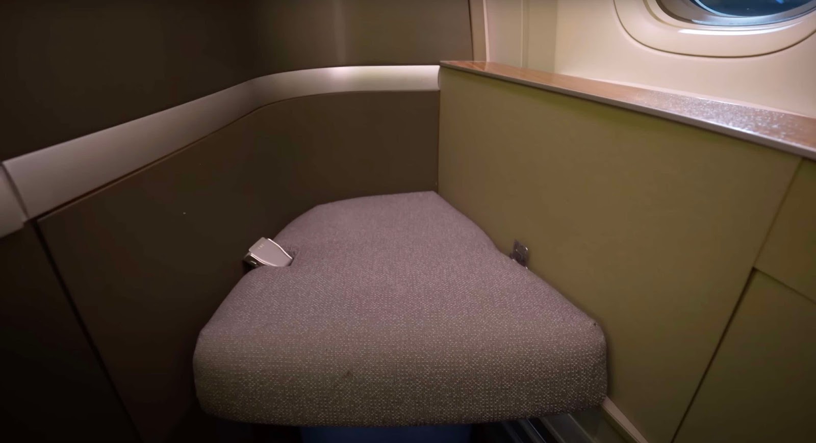 Review Cathay Pacific First Class 777 300ER HKG CDG Off The Beaten