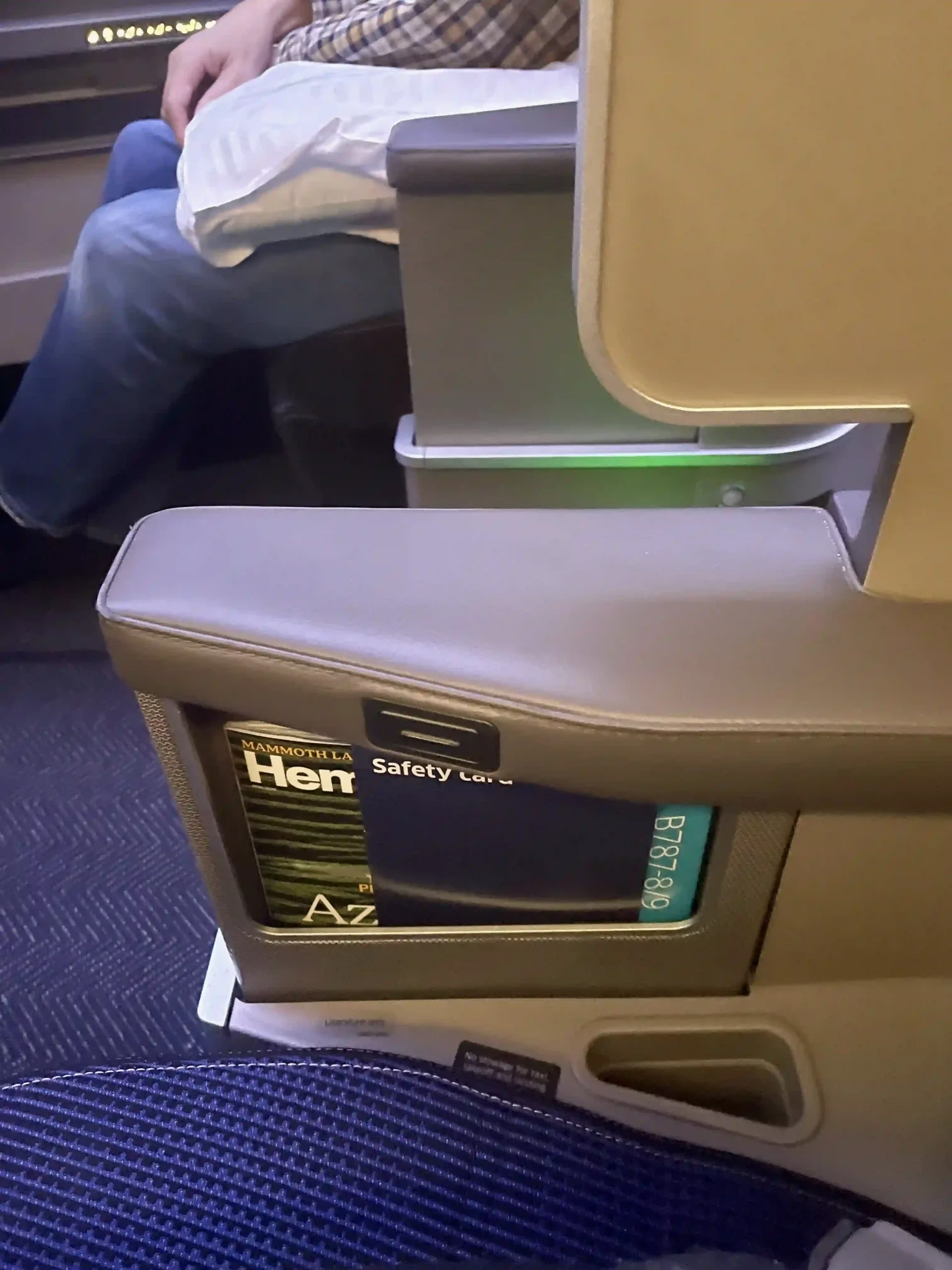 Review: United Airlines Business Class 787-9 (SFO-LHR)